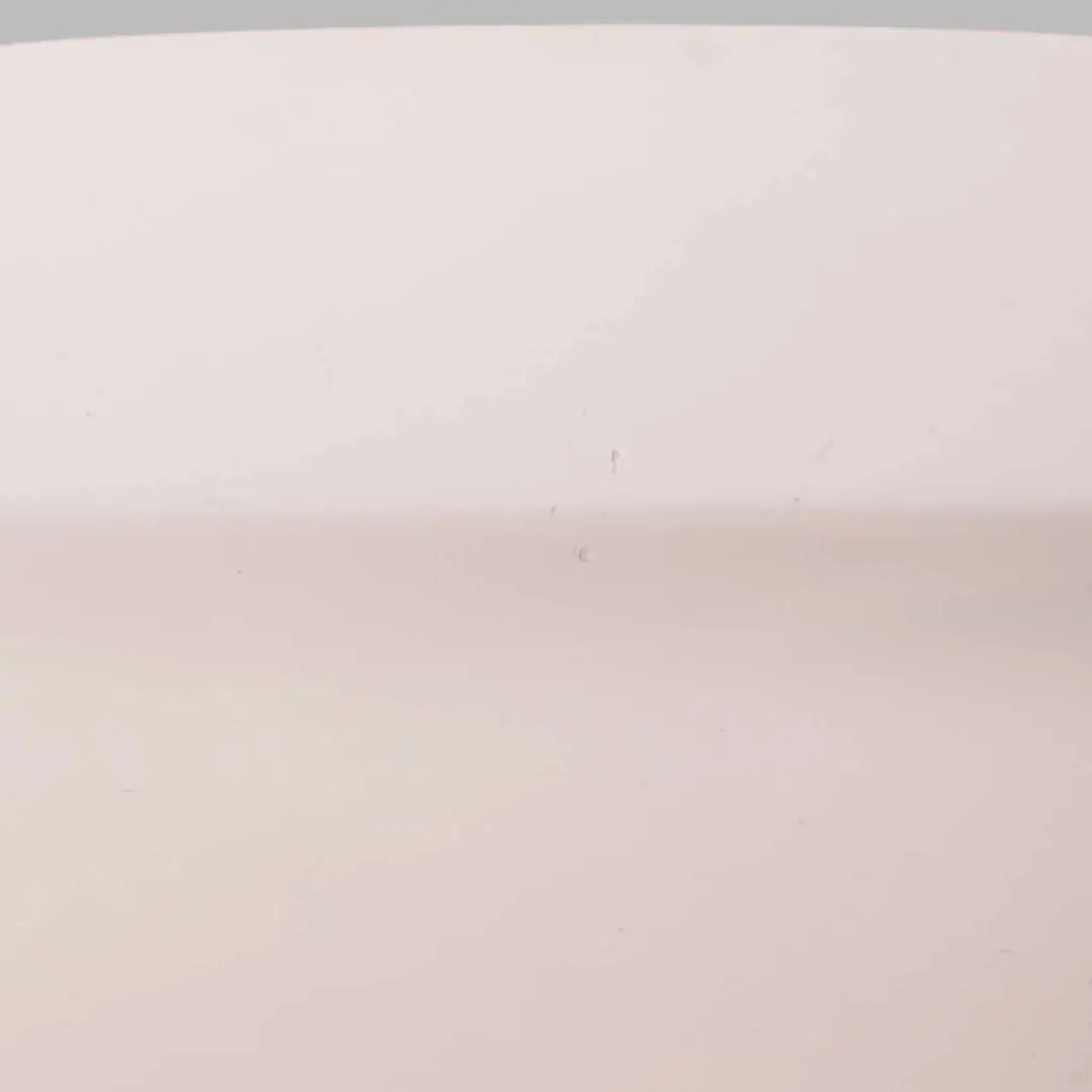 Einfüllklappe Kraftstoffdeckel Deckel Diamantweiß 799 für Mercedes W204 mit Teilenummer A2047570506 Mercedes W204 Einfüllklappe Kraftstoffdeckel Deckel Diamantweiß 799 - SKU A2047570506-DWM - Teilenummer A2047570506