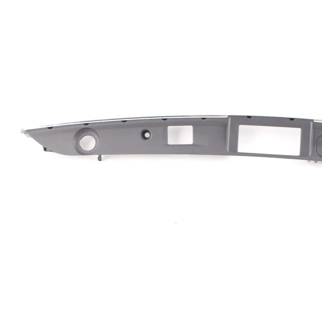 Mercedes-Benz Clase C W204 Berlina Coupe Boot Tailgate Handle Chrome Cover para con número de pieza A2047580002 Mercedes-Benz Clase C W204 Berlina Coupe Boot Tailgate Handle Chrome Cover - SKU A2047580002-1 - Número de pieza A2047580002