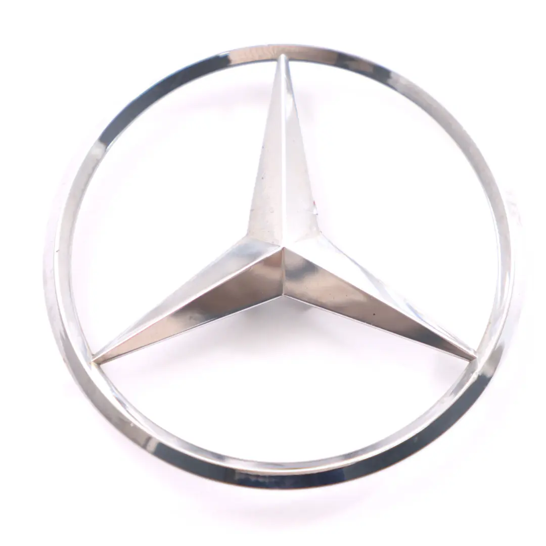 Emblema Maletero Tapa Trasera Puerta Star para Mercedes W204 Estate con número de pieza A2047580158 Mercedes W204 Estate Emblema Maletero Tapa Trasera Puerta Star - SKU A2047580158 - Número de pieza A2047580158