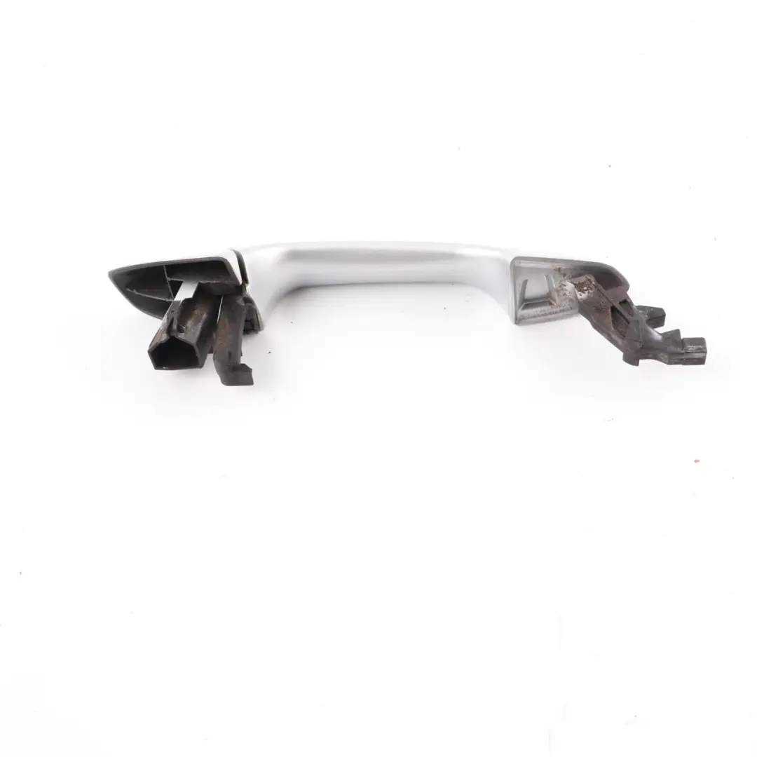 Klamka Drzwi Przednia Tylna Lewa Iridium Silver 775 do Mercedes W176 W204 o numerze A2047600170 Mercedes W176 W204 Klamka Drzwi Przednia Tylna Lewa Iridium Silver 775 - SKU A2047600170-IRS - Numer Części A2047600170