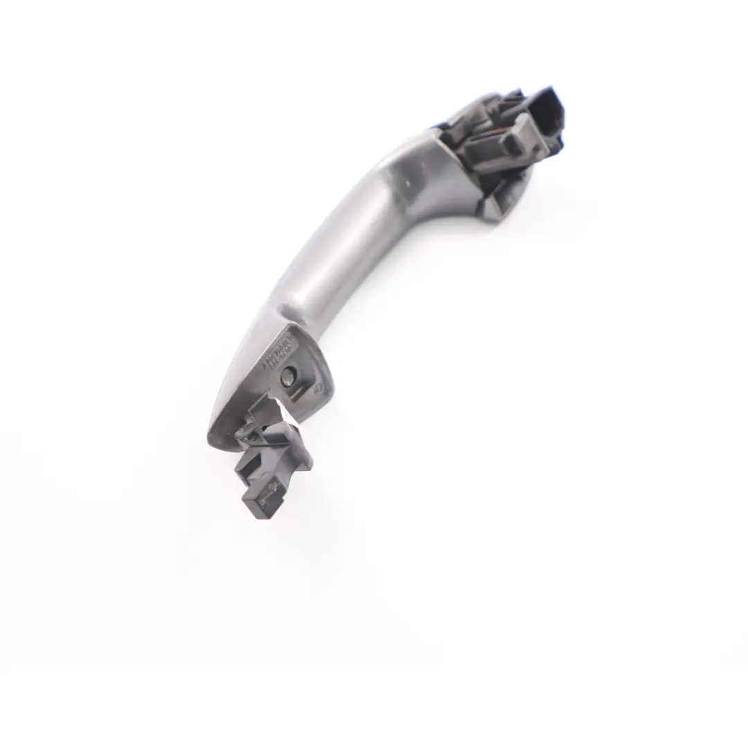 Tirador de puerta Delantero Trasero Izquierdo Mountain Grey - 787 para Mercedes W176 con número de pieza A2047600170 Mercedes W176 Tirador de puerta Delantero Trasero Izquierdo Mountain Grey - 787 - SKU A2047600170-MG - Número de pieza A2047600170