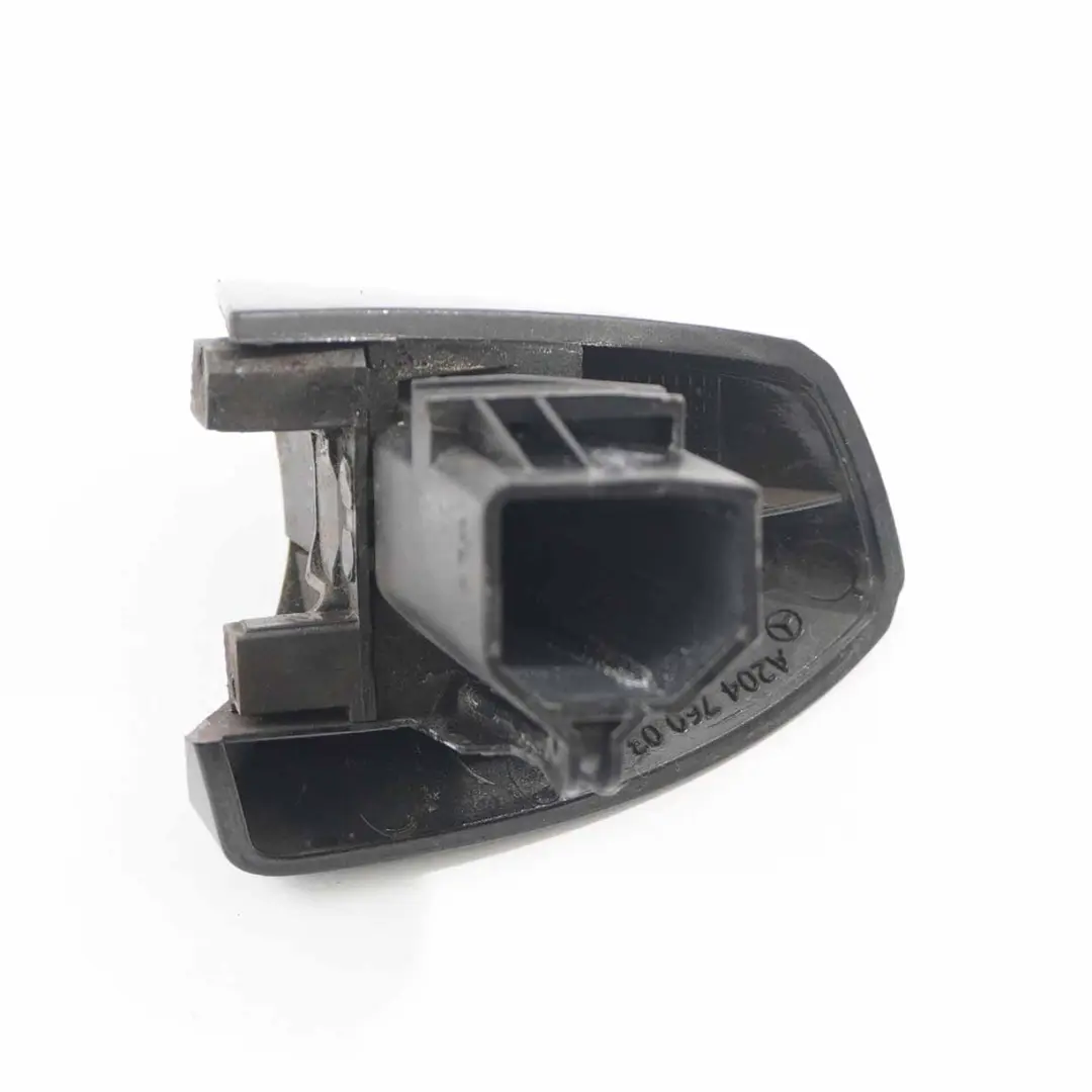 Asidero Puerta Izquierda Obsidian Black Metallic - 197 para Mercedes W204 con número de pieza A2047600170 Mercedes W204 Asidero Puerta Izquierda Obsidian Black Metallic - 197 - SKU A2047600170-OB - Número de pieza A2047600170