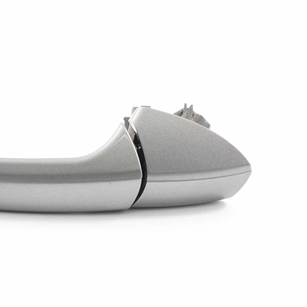 Maniglia Porta Sinistra Palladium Silver Metallic - 792 per Mercedes W204 con numero di parte A2047600170 Mercedes W204 Maniglia Porta Sinistra Palladium Silver Metallic - 792 - SKU A2047600170-PAL - Numero di parte A2047600170