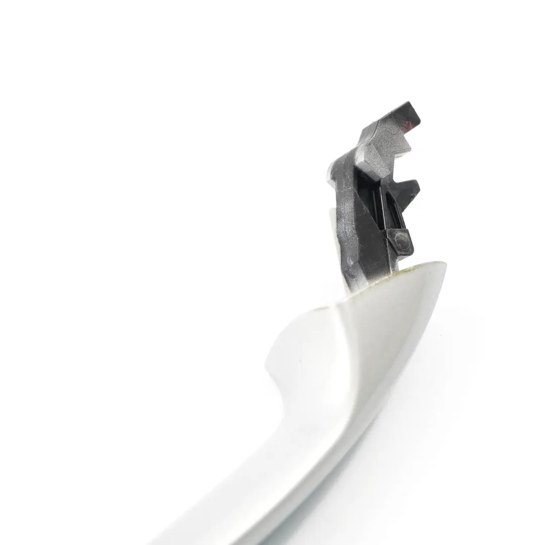Mercedes W204 tirador de la puerta izquierda fuera plata polar metalizado - 761 - SKU A2047600170-PLS - Número de pieza A2047600170