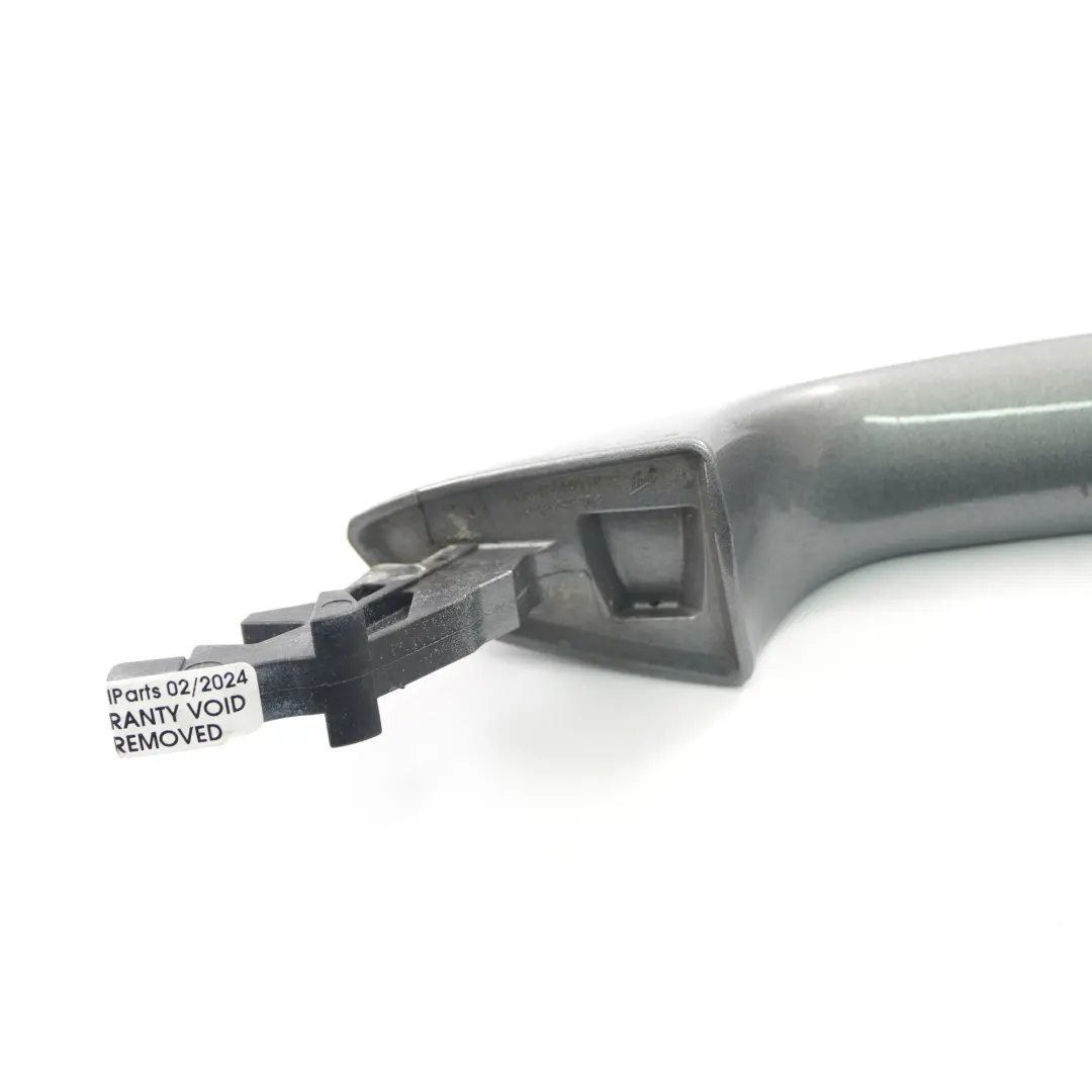 Maniglia porta sinistra esterno grigio tenorite metallizzato - 755 per Mercedes W204 con numero di parte A2047600170 Mercedes W204 Maniglia porta sinistra esterno grigio tenorite metallizzato - 755 - SKU A2047600170-TNG - Numero di parte A2047600170