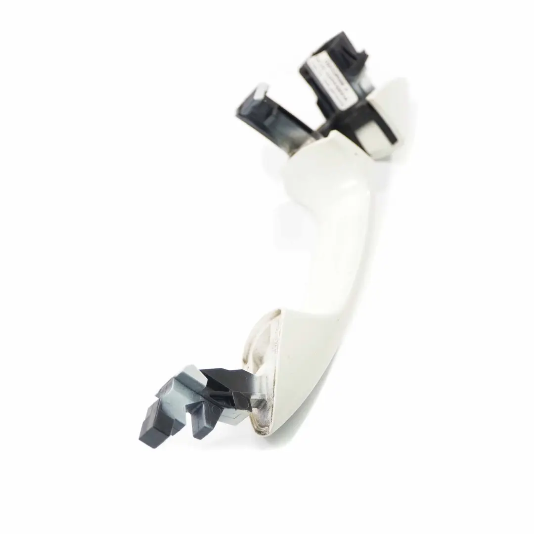 Tirador Puerta Trasera Derecha Blanco Calcita - 650 para Mercedes W176 W204 con número de pieza A2047600270 Mercedes W176 W204 Tirador Puerta Trasera Derecha Blanco Calcita - 650 - SKU A2047600270-CW - Número de pieza A2047600270