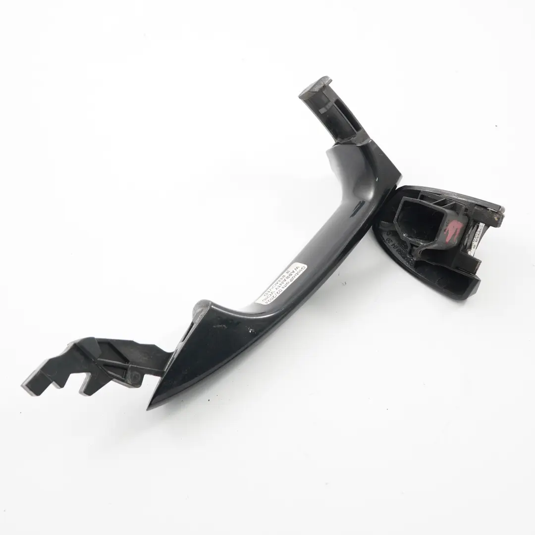 Poignée de porte Mercedes W176 W204 Droite Kosmos Black Noir - 191 pour à propos du numéro de pièce A2047600270 Poignée de porte Mercedes W176 W204 Droite Kosmos Black Noir - 191 - SKU A2047600270-KB - Numéro de pièce A2047600270