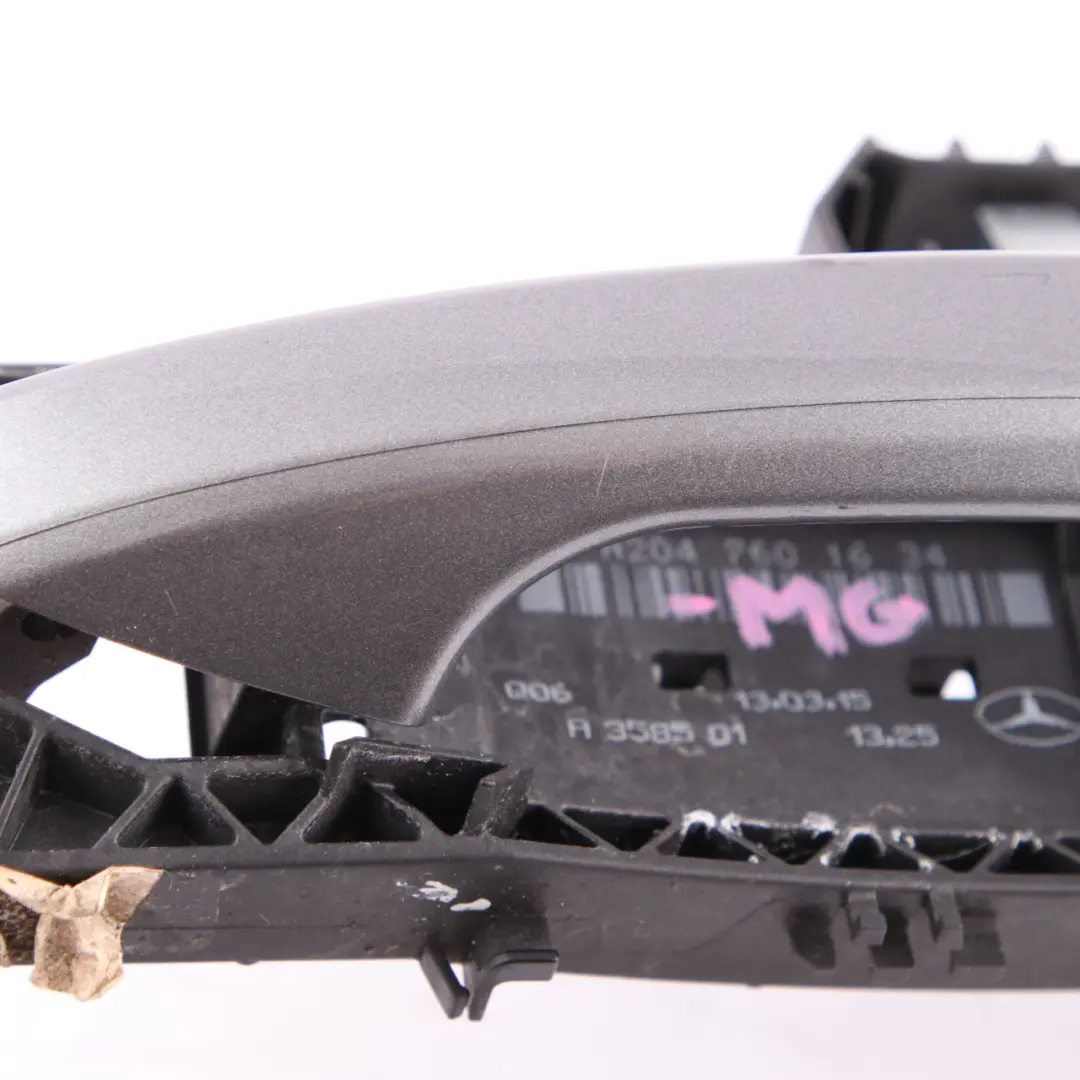 Door Handle Mercedes W176 Rear Right O/S Outside Mountain Grey 787 to with Part number A2047601634 Door Handle Mercedes W176 Rear Right O/S Outside Mountain Grey 787 - SKU A2047601634-MG - Part number A2047601634