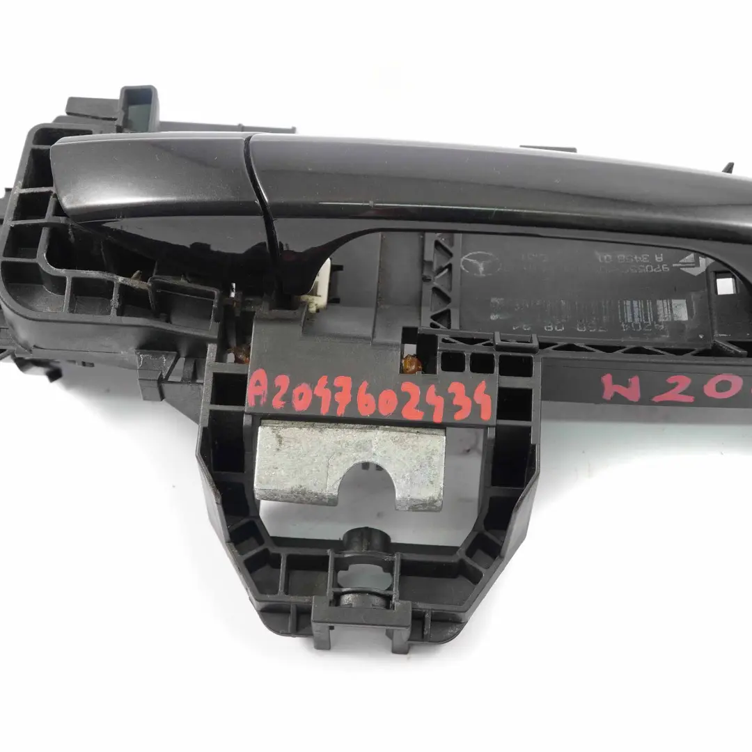 Mercedes W204 Poignée de porte arrière droite O/S Noir Obsidien Métallisé 197 - SKU A2047602434-OB - Numéro de pièce A2047600834