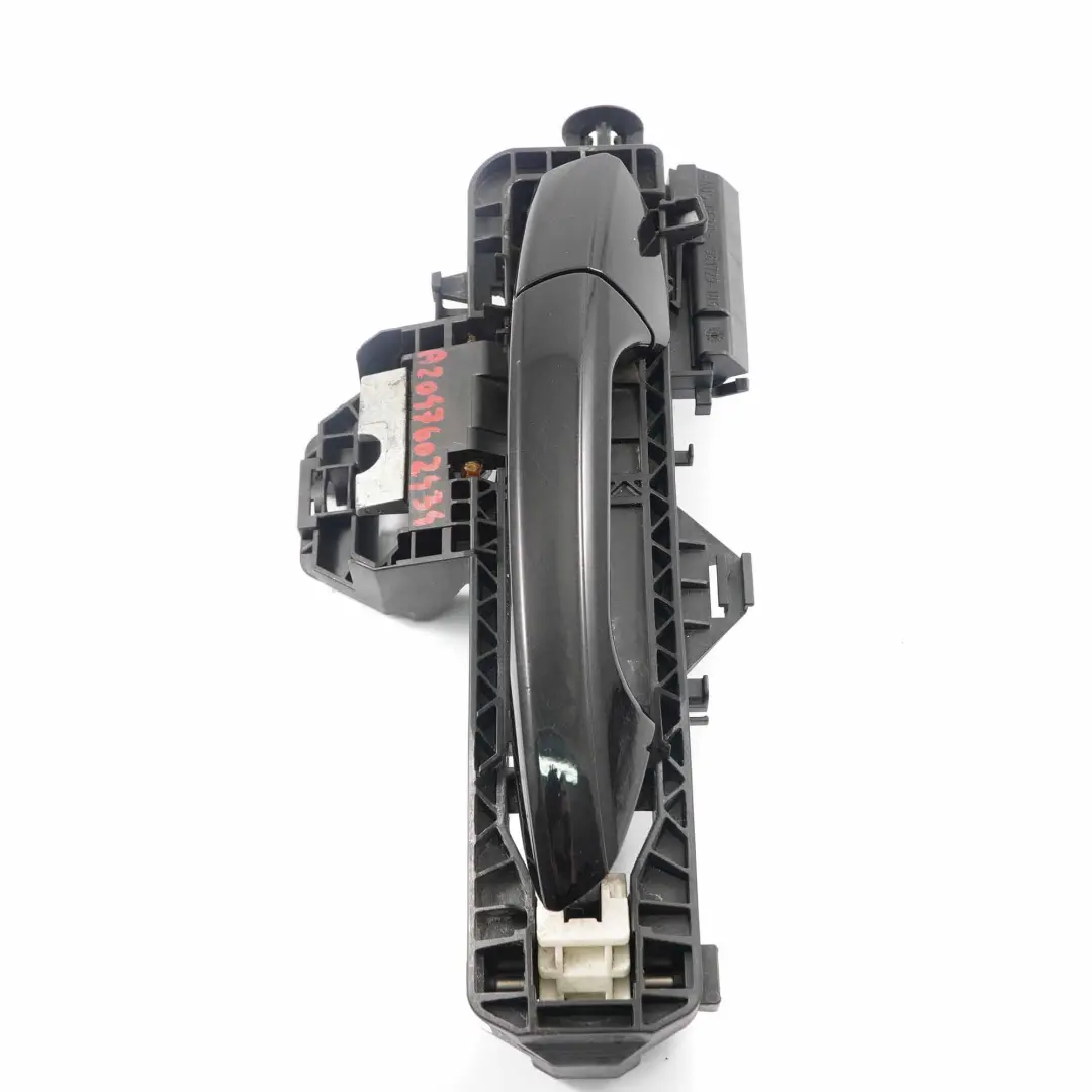 Türgriffträger Hinten Rechts Handgriff Obsidian Black Metallic für Mercedes W204 mit Teilenummer A2047600834 Mercedes W204 Türgriffträger Hinten Rechts Handgriff Obsidian Black Metallic - SKU A2047602434-OB - Teilenummer A2047600834