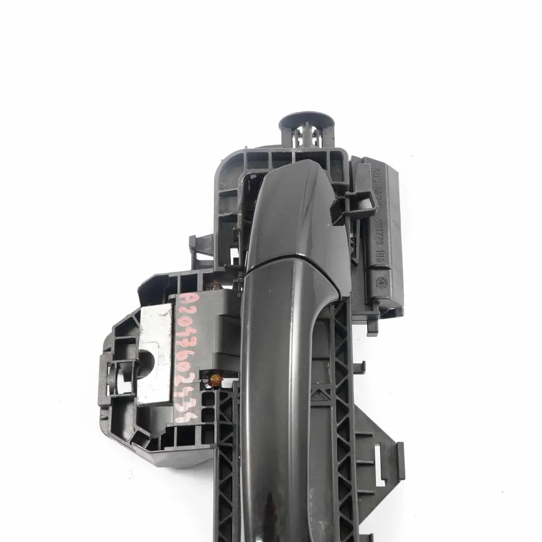 manija de la puerta de agarre trasera derecha Negro obsidiana para Mercedes W204 con número de pieza A2047600834 Mercedes W204 manija de la puerta de agarre trasera derecha Negro obsidiana - SKU A2047602434-OB - Número de pieza A2047600834