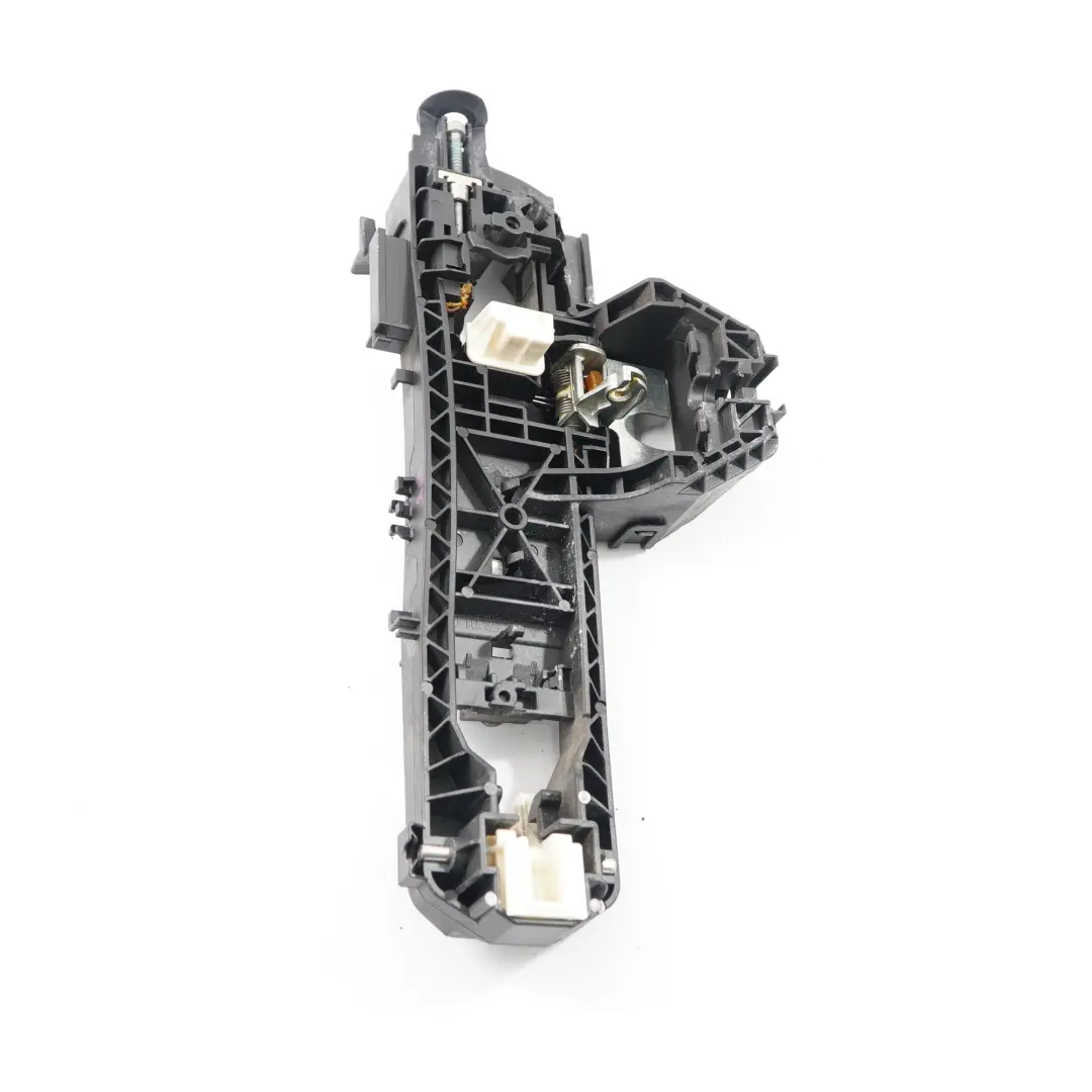 Trasera Derecha O / Puerta Manija Portador Base para Mercedes A W176 W204 con número de pieza A2047600834 Mercedes A W176 W204 Trasera Derecha O / Puerta Manija Portador Base - SKU A2047602434 - Número de pieza A2047600834