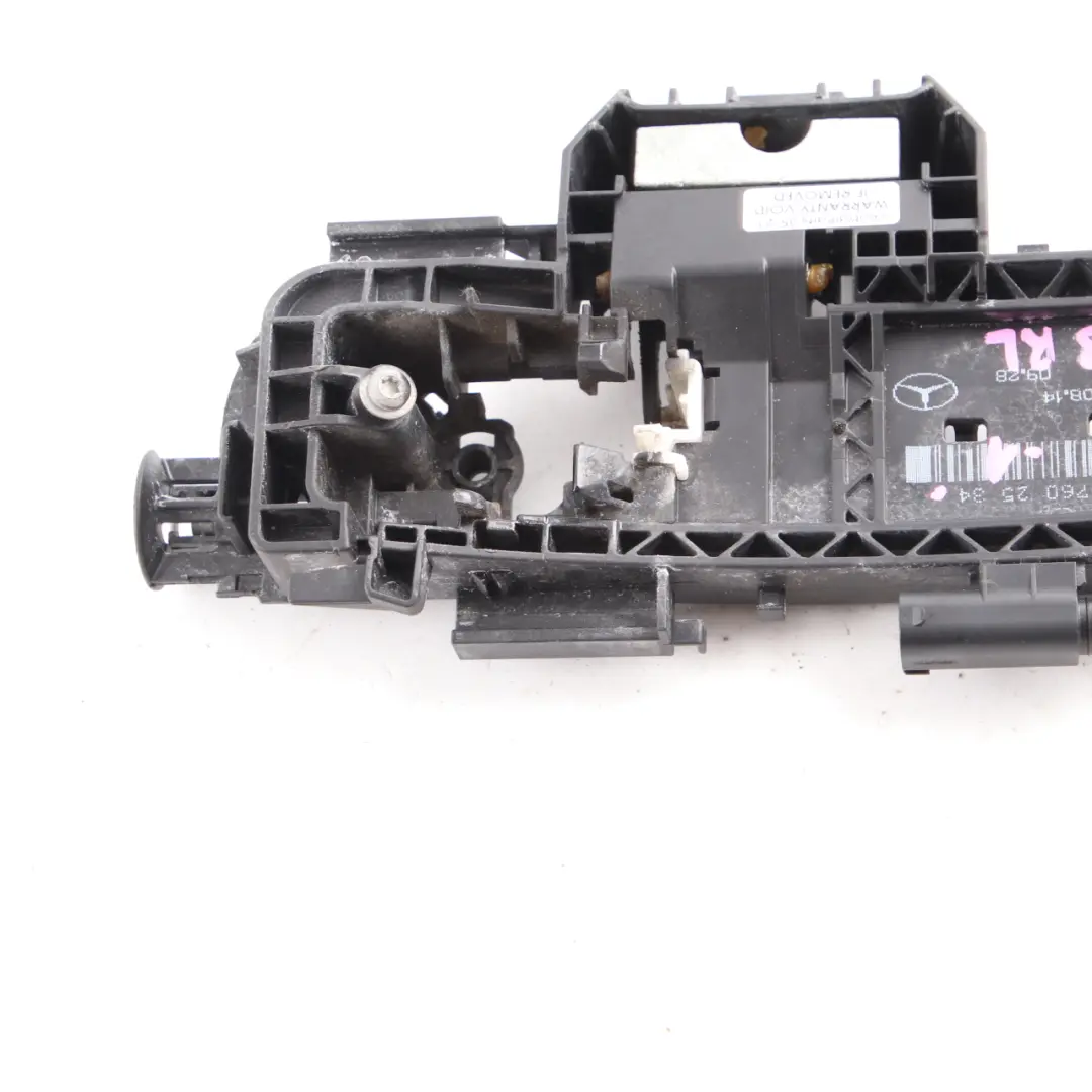 Maniglia portaoggetti anteriore posteriore sinistra presa per Mercedes W176 W204 con numero di parte A2047602534 Mercedes W176 W204 Maniglia portaoggetti anteriore posteriore sinistra presa - SKU A2047602534-1 - Numero di parte A2047602534