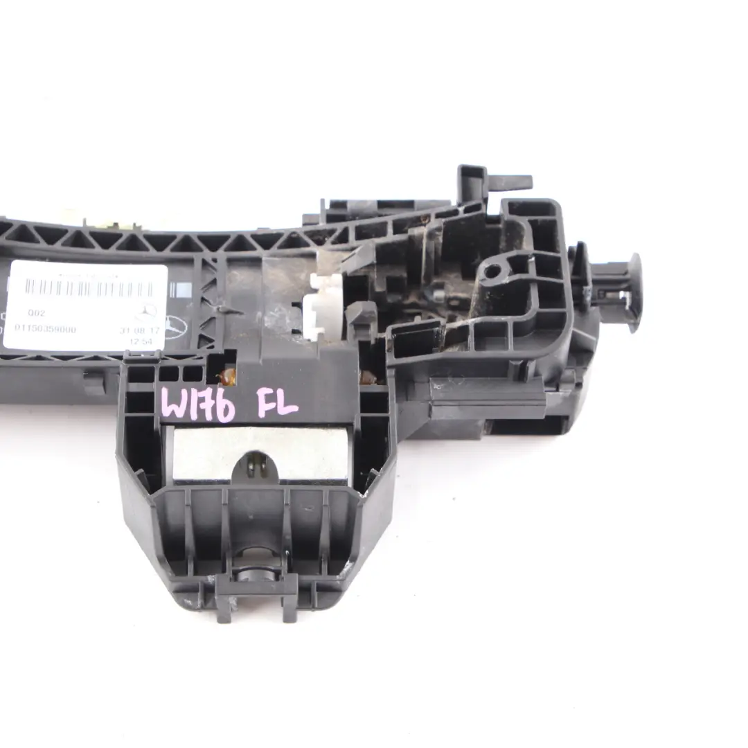 Mercedes W176 tirador puerta agarre delantero izquierdo exterior - SKU A2047602700 - Número de pieza A2047602700