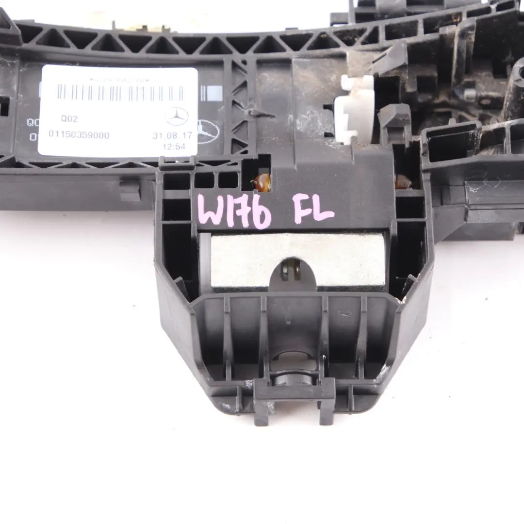 Poignée de porte avant gauche N/S extérieur pour Mercedes W176 à propos du numéro de pièce A2047602700 Mercedes W176 Poignée de porte avant gauche N/S extérieur - SKU A2047602700 - Numéro de pièce A2047602700