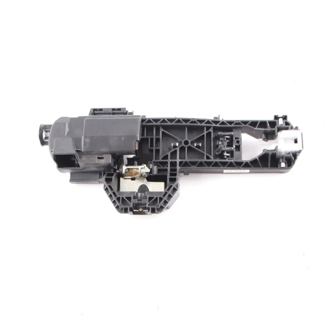 tirador puerta agarre delantero izquierdo exterior para Mercedes W176 con número de pieza A2047602700 Mercedes W176 tirador puerta agarre delantero izquierdo exterior - SKU A2047602700 - Número de pieza A2047602700