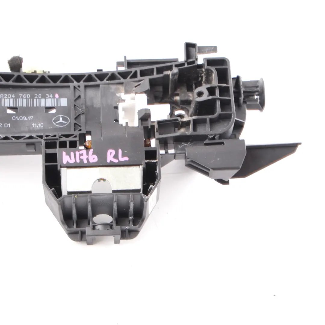Maniglia porta posteriore sinistra Esterno per Mercedes W176 con numero di parte A2047602834 Mercedes W176 Maniglia porta posteriore sinistra Esterno - SKU A2047602834 - Numero di parte A2047602834