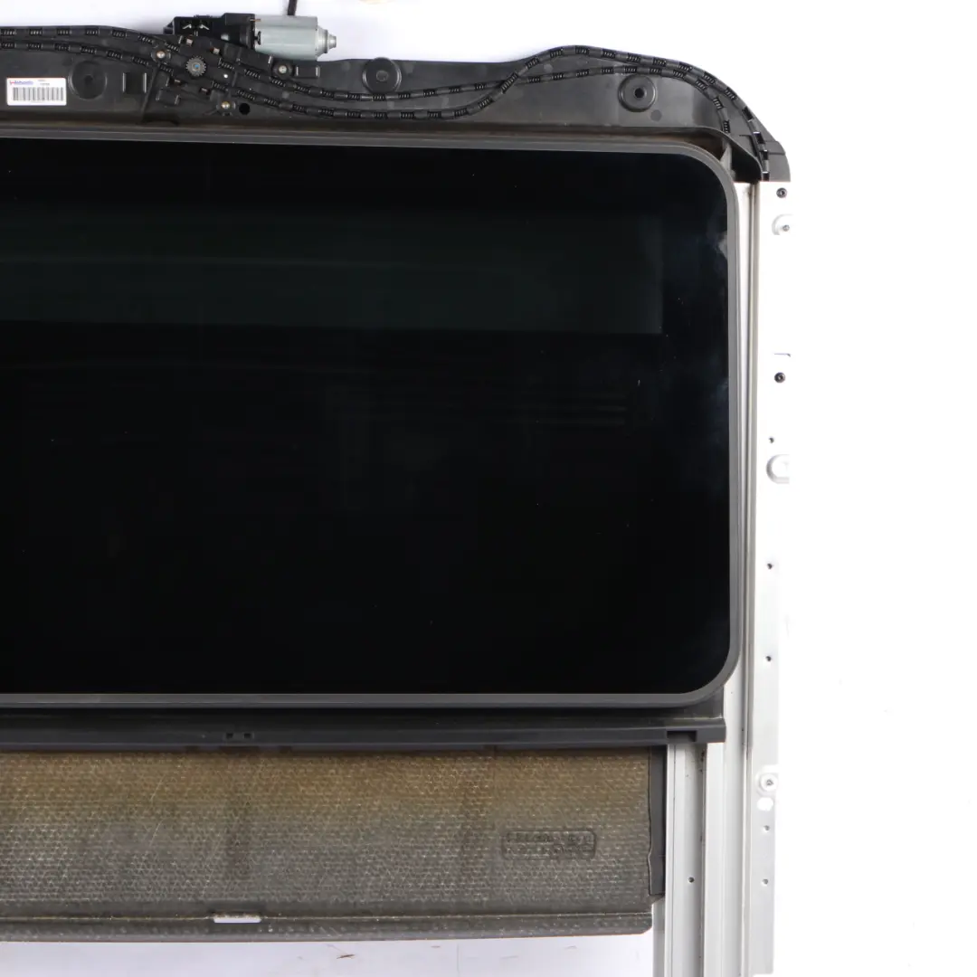 Sunroof Sliding Roof Mechanism Window Glass A2047801529 to Mercedes W204 Saloon with Part number A2047801629 Mercedes W204 Saloon Sunroof Sliding Roof Mechanism Window Glass A2047801529 - SKU A2047801629 - Part number A2047801629