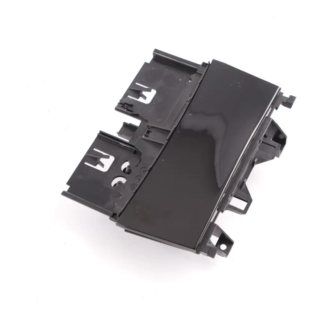  Console centrale Cendrier Mercedes W204 Avant Frêne Noir - SKU A2048100068 - Numéro de pièce A2048100068