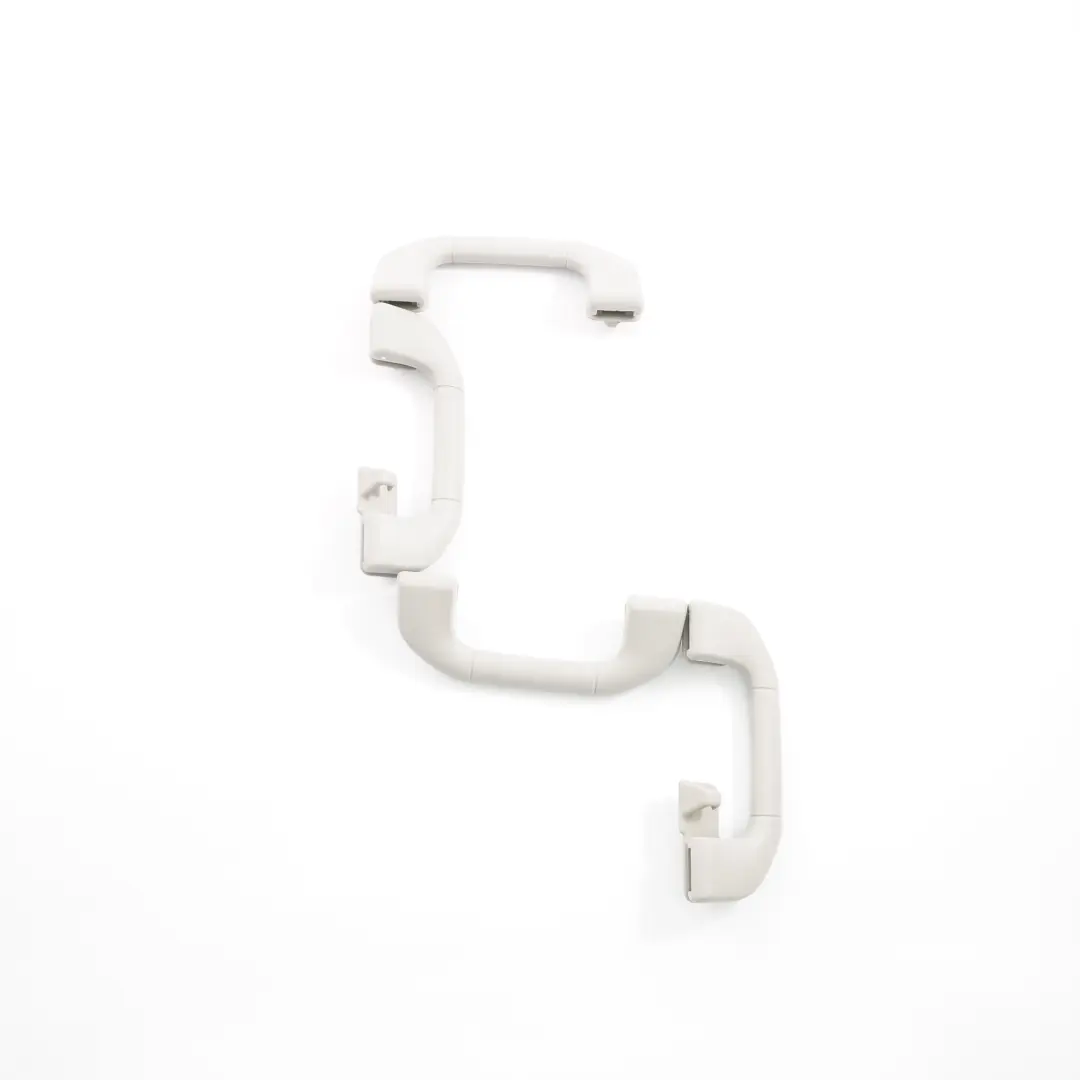 Maniglia Anteriore Posteriore Sinistra Destra Grigio per Mercedes W204 W212 con numero di parte A2048100151 Mercedes W204 W212 Maniglia Anteriore Posteriore Sinistra Destra Grigio - SKU A2048100151-SET2 - Numero di parte A2048100151