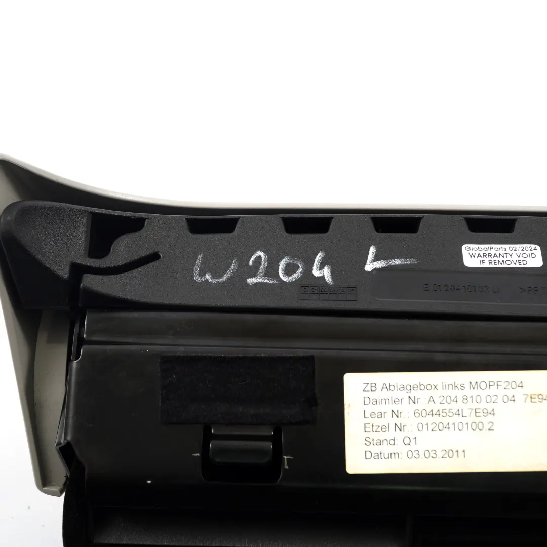 Sitz Staukasten unter Ablagefach links Fach für Mercedes W204 mit Teilenummer A2048100204 Mercedes W204 Sitz Staukasten unter Ablagefach links Fach - SKU A2048100204 - Teilenummer A2048100204