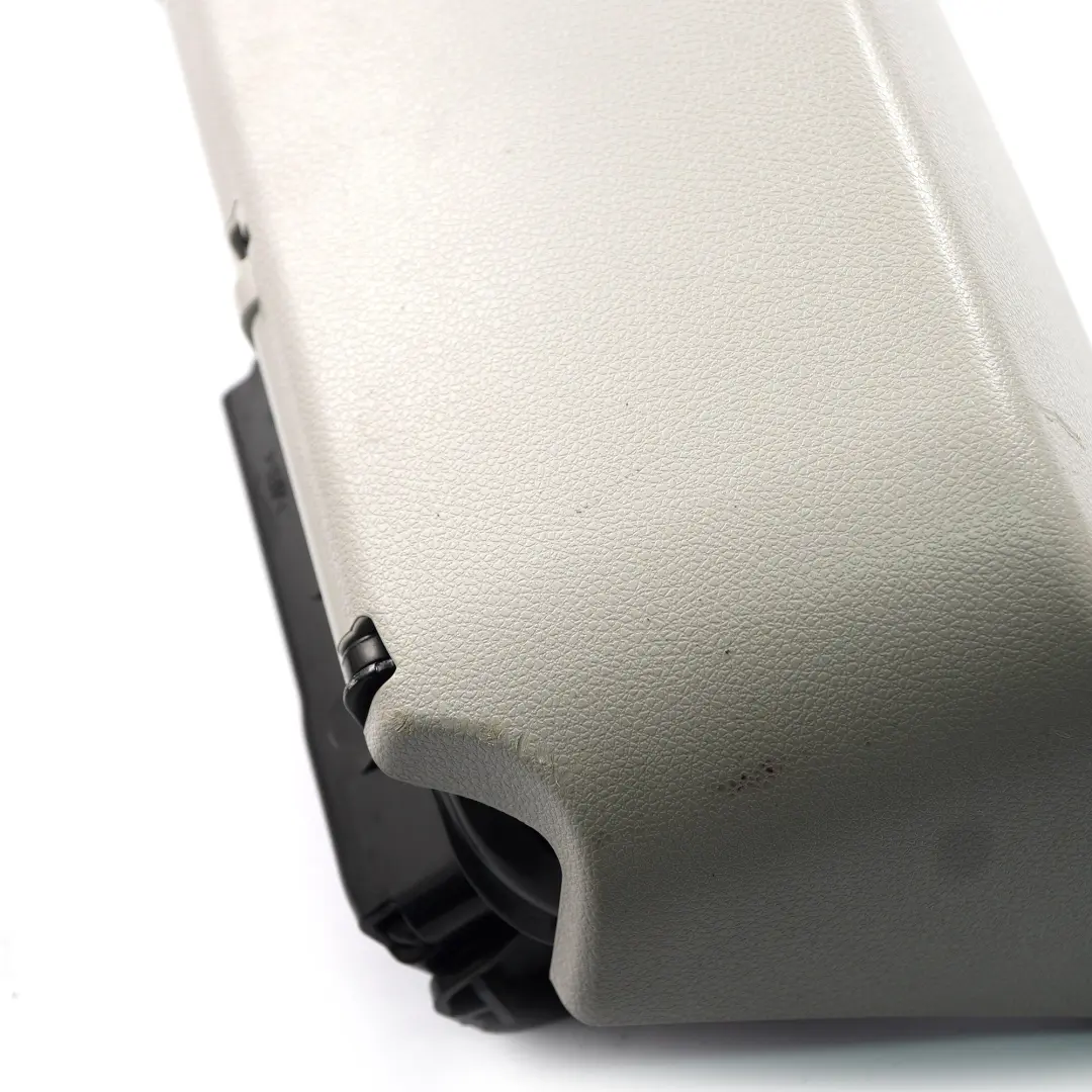 Mercedes W204 Scatola portaoggetti sotto il vassoio sinistro - SKU A2048100204 - Numero di parte A2048100204