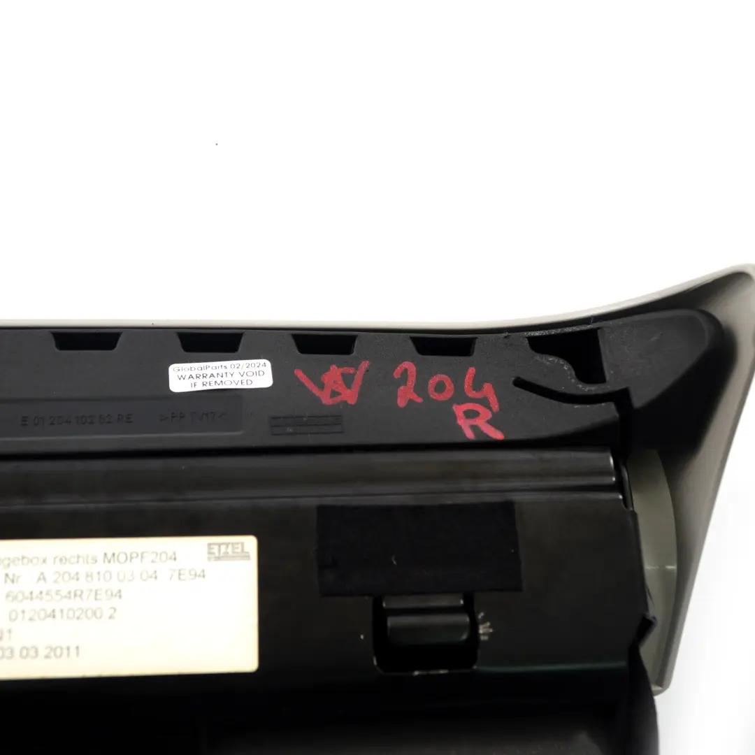 Asiento Caja Almacenamiento Debajo Bandeja Derecha para Mercedes W204 con número de pieza A2048100304 Mercedes W204 Asiento Caja Almacenamiento Debajo Bandeja Derecha - SKU A2048100304 - Número de pieza A2048100304