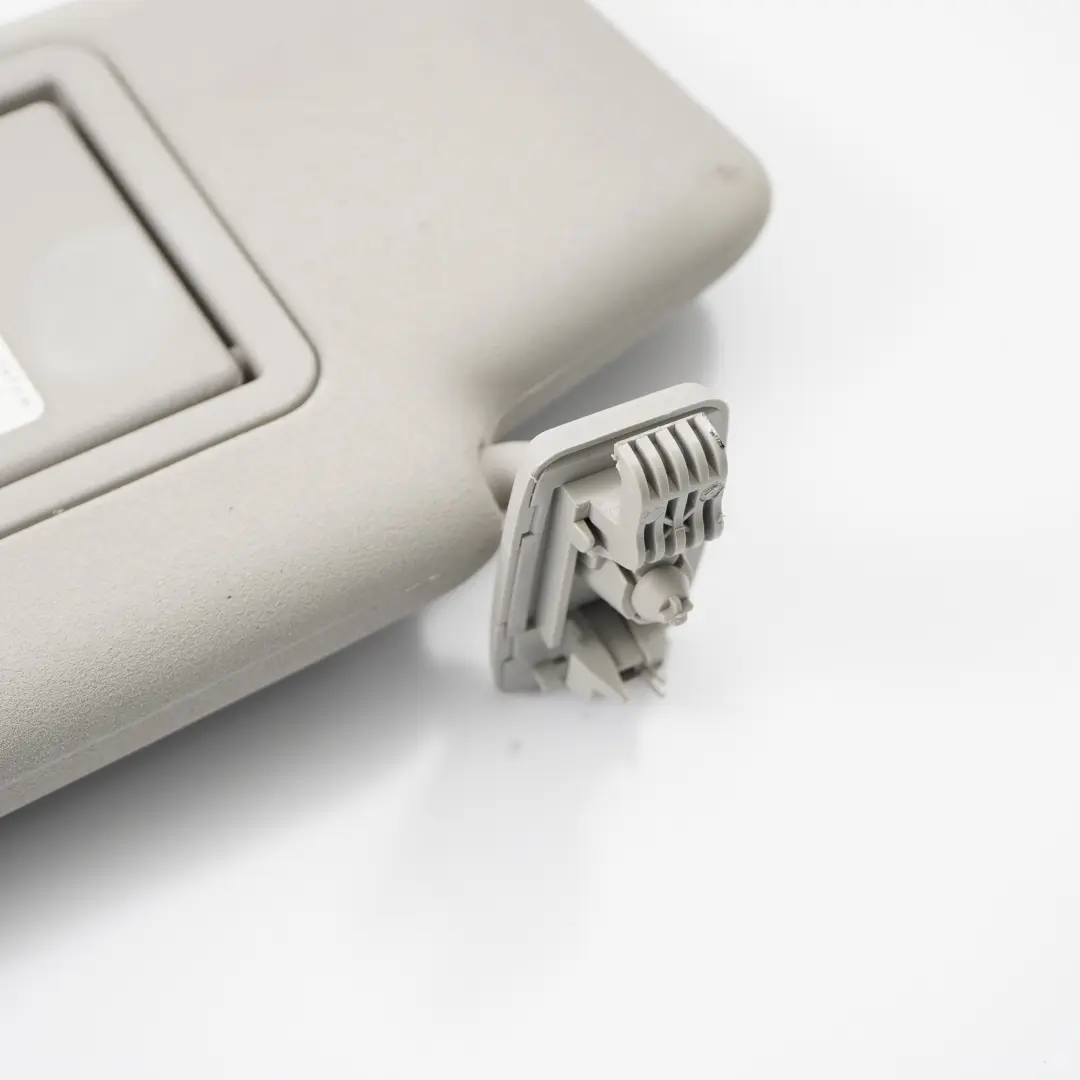 Sonnenblende Abdeckung Links Trim Grau für Mercedes W204 mit Teilenummer A2048104510 Mercedes W204 Sonnenblende Abdeckung Links Trim Grau - SKU A2048104510-5 - Teilenummer A2048104510