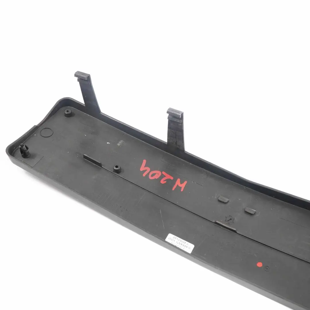 Stoßstange Vorn Kennzeichen Blende für Mercedes W204 mit Teilenummer A2048170378 Mercedes W204 Stoßstange Vorn Kennzeichen Blende - SKU A2048170378 - Teilenummer A2048170378