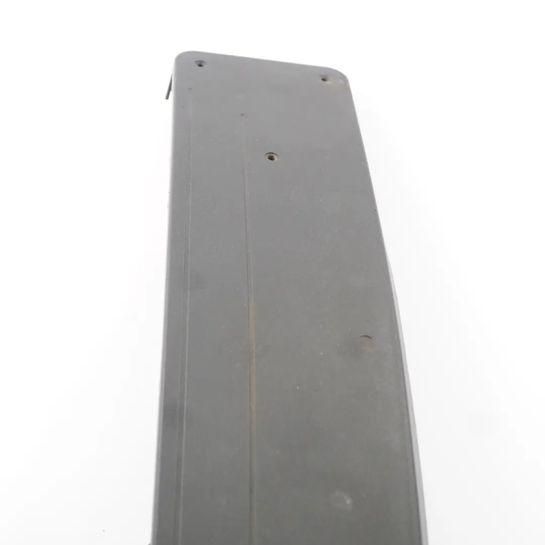 Mercedes W204 pare-chocs avant support de plaque d'immatriculation - SKU A2048172778 - Numéro de pièce A2048172778