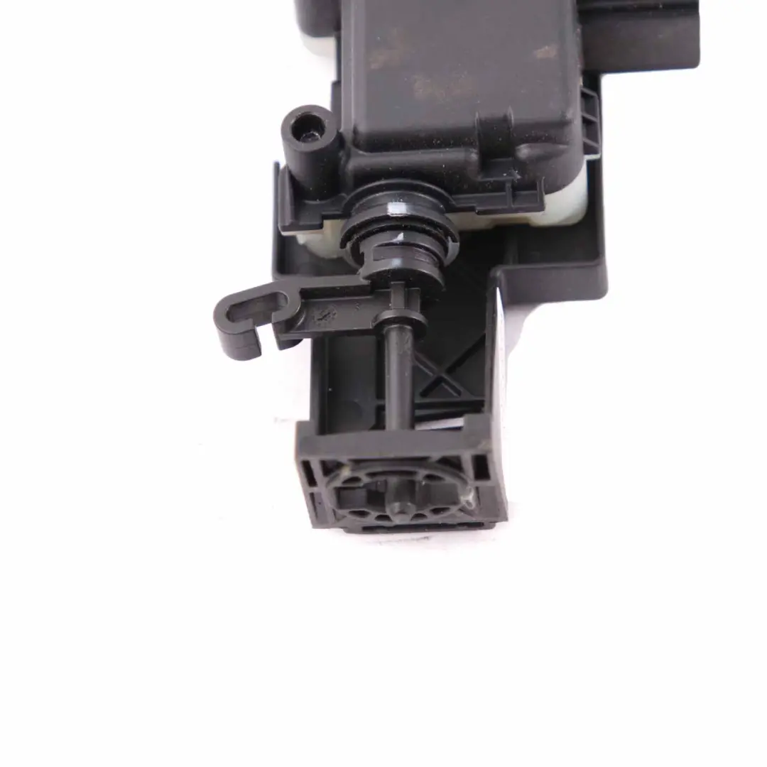 Mercedes W204 W207 Supporto motore rilascio sportello carburante - SKU A2048200072-1 - Numero di parte A2048200072