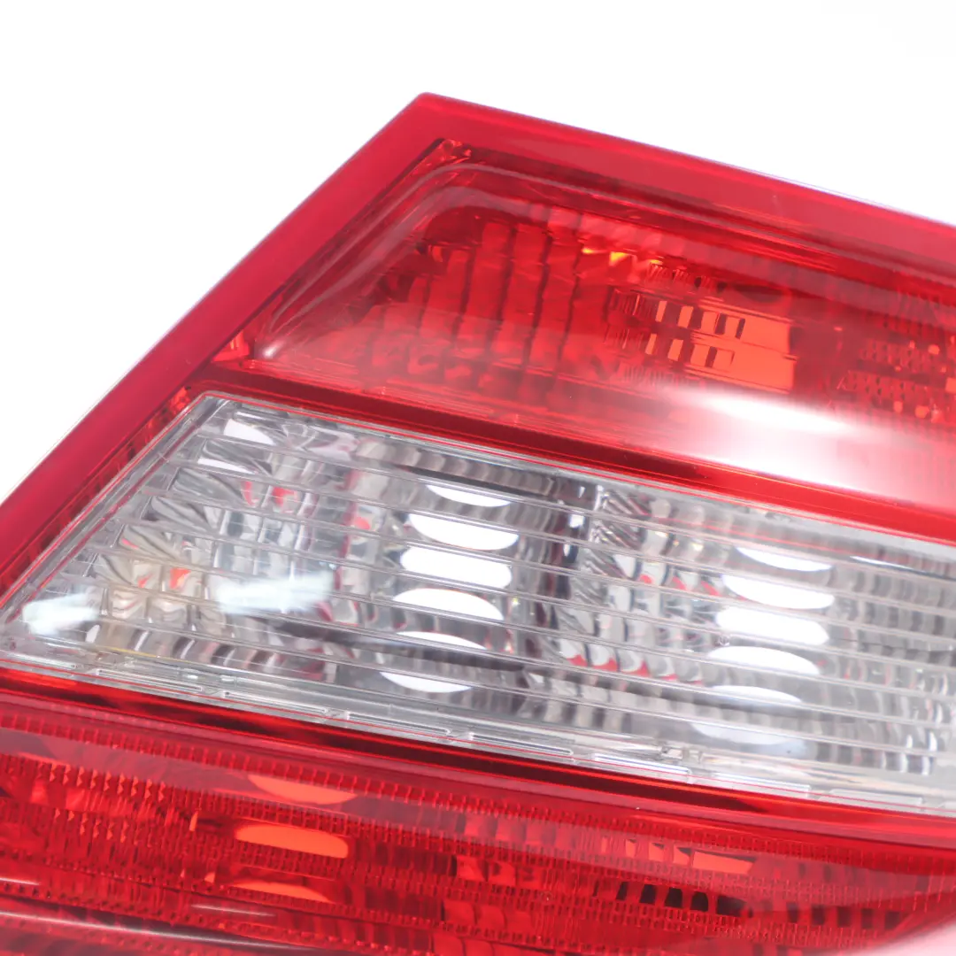 Mercedes W204 Lampa Tylna Prawy Tył - SKU A2048200264-2 - Numer Części A2048200264