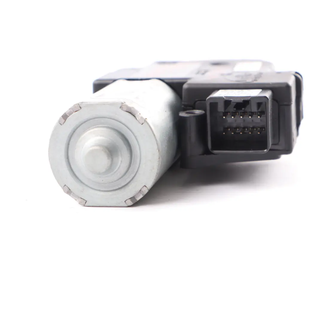 Silniczek Siłownik Szyberdachu do Mercedes W204 o numerze A2048200708 Mercedes W204 Silniczek Siłownik Szyberdachu - SKU A2048200708 - Numer Części A2048200708