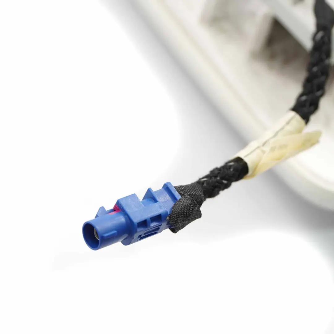 Lampe toit Mercedes W204 W207 lecture avant Interrupteur intérieur pour à propos du numéro de pièce A2048200823 Lampe toit Mercedes W204 W207 lecture avant Interrupteur intérieur - SKU A2048200823 - Numéro de pièce A2048200823