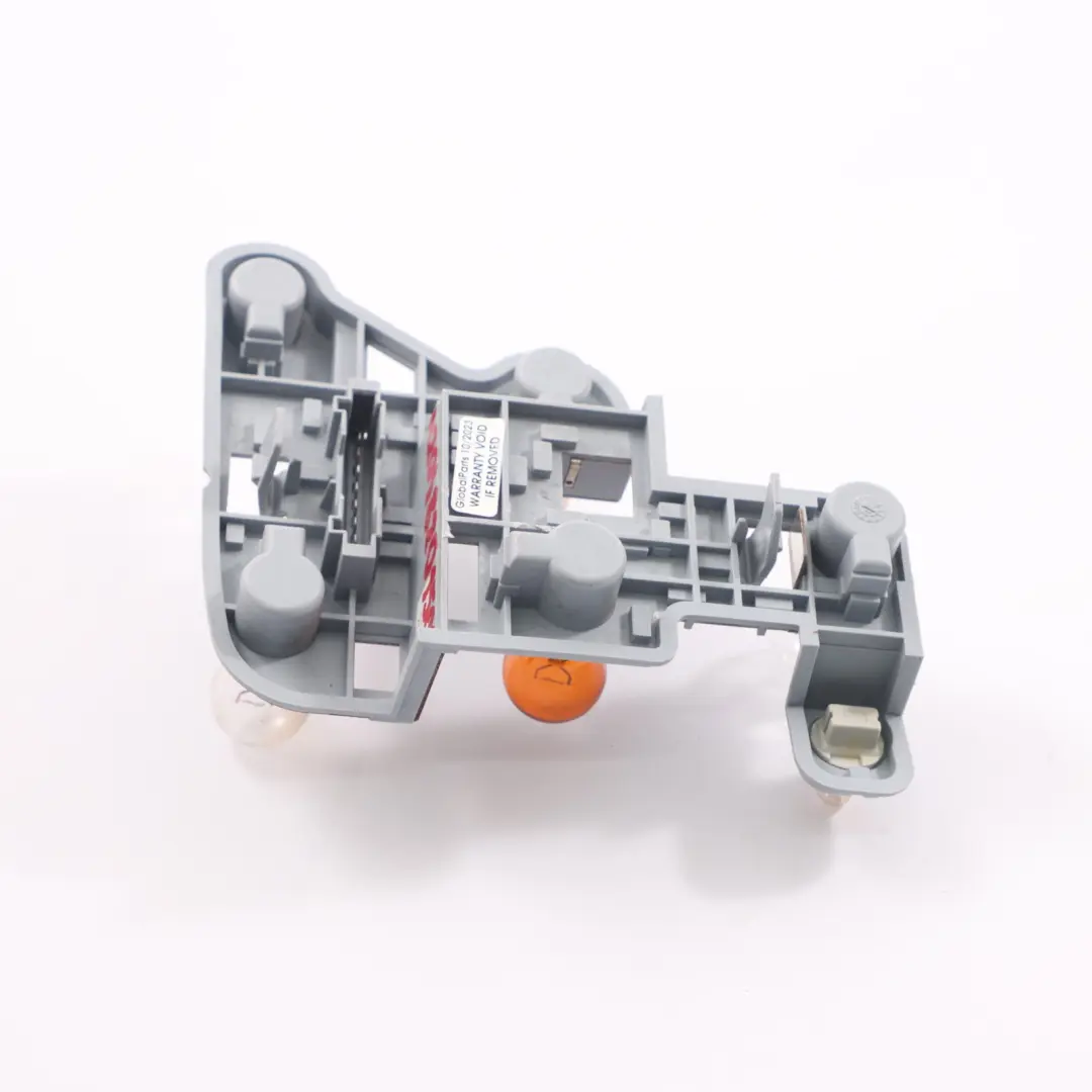Support Feu Arrière Gauche Prise Ampoule pour Mercedes W204 Saloon à propos du numéro de pièce A2048201500 Mercedes W204 Saloon Support Feu Arrière Gauche Prise Ampoule - SKU A2048201500 - Numéro de pièce A2048201500