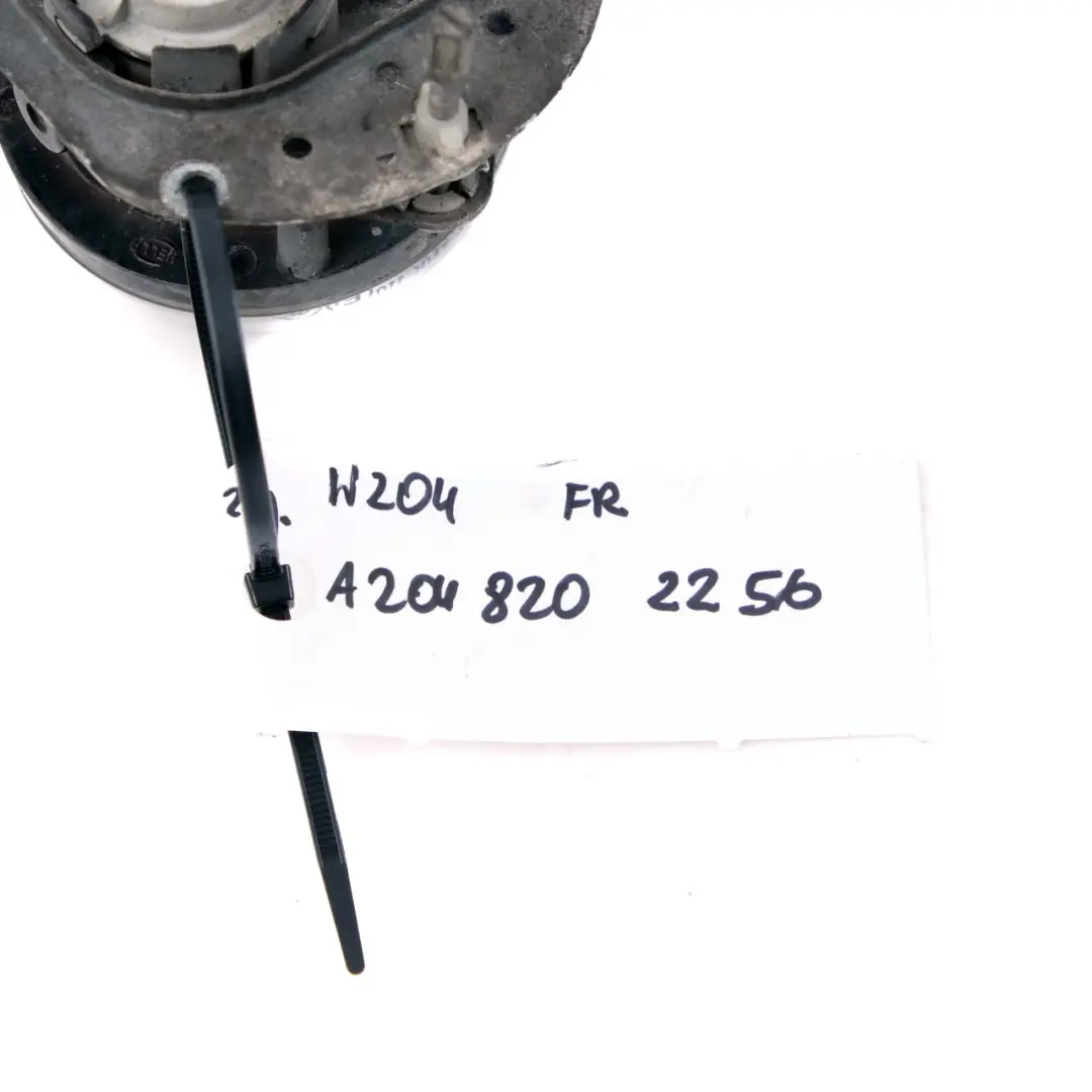 Fendinebbia Paraurti Anteriore Destro per Mercedes W204 con numero di parte A2048202256 Mercedes W204 Fendinebbia Paraurti Anteriore Destro - SKU A2048202256 - Numero di parte A2048202256