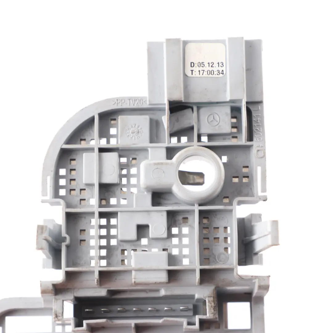 Mercedes CL203 Glühbirnenhalter Lampenfassung Hinten Links Rechts 151631-00 - SKU A2048202377 - Teilenummer A2048202377