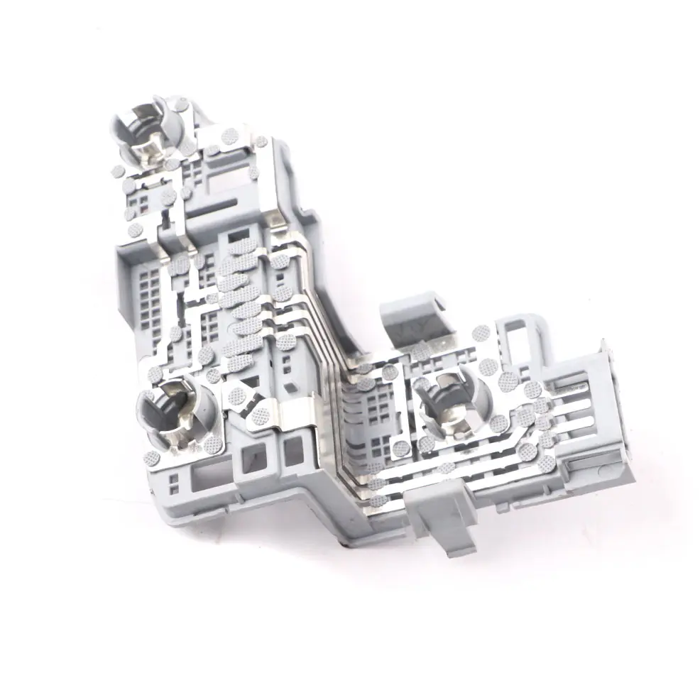 Gniazdo Żarówki Lampy Tylnej Prawe do Mercedes W204 o numerze A2048202577 Mercedes W204 Gniazdo Żarówki Lampy Tylnej Prawe - SKU A2048202577 - Numer Części A2048202577