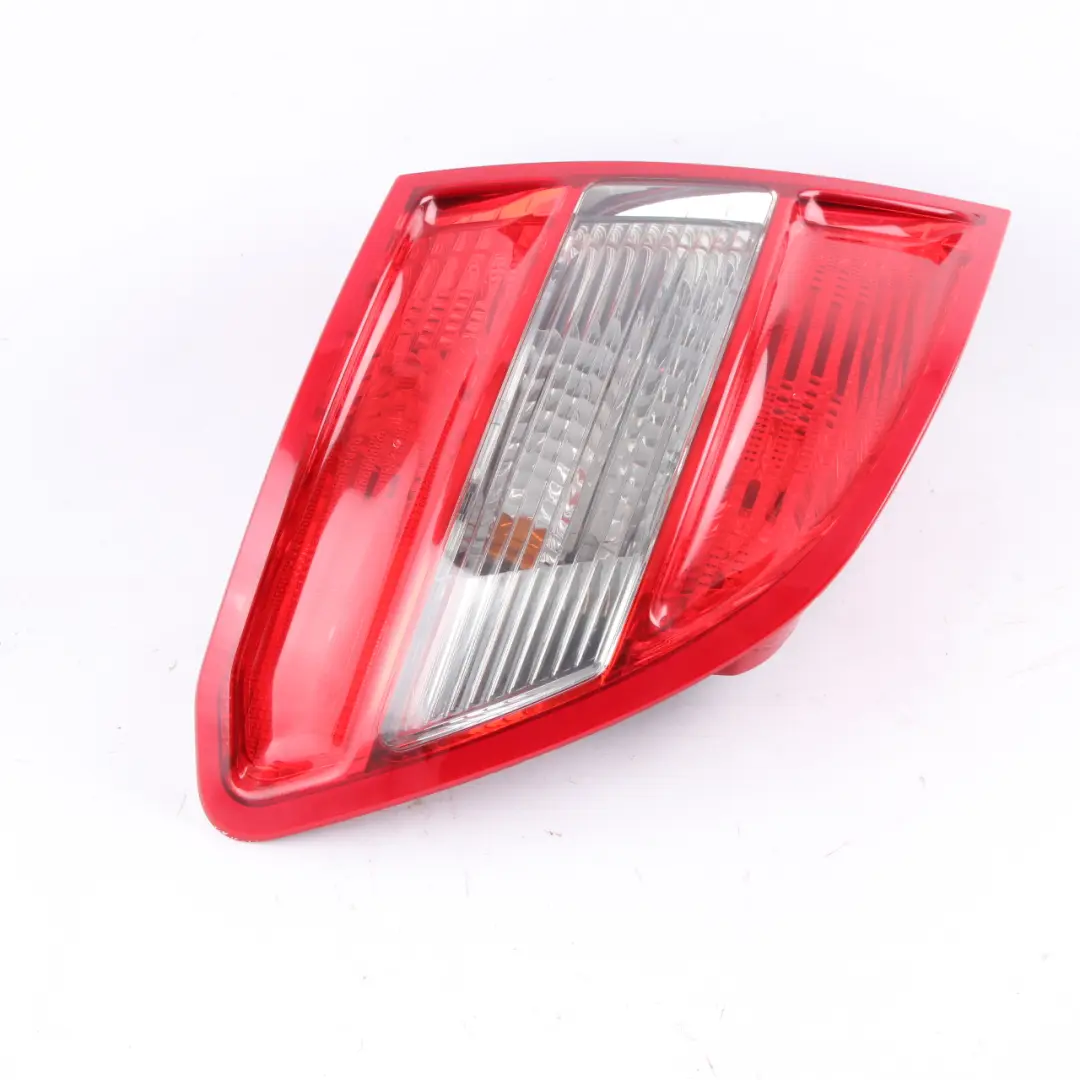 Światło Lampa Tylna Lewy Tył do Mercedes S204 Kombi o numerze A2048203764 Mercedes S204 Kombi Światło Lampa Tylna Lewy Tył - SKU A2048203764 - Numer Części A2048203764