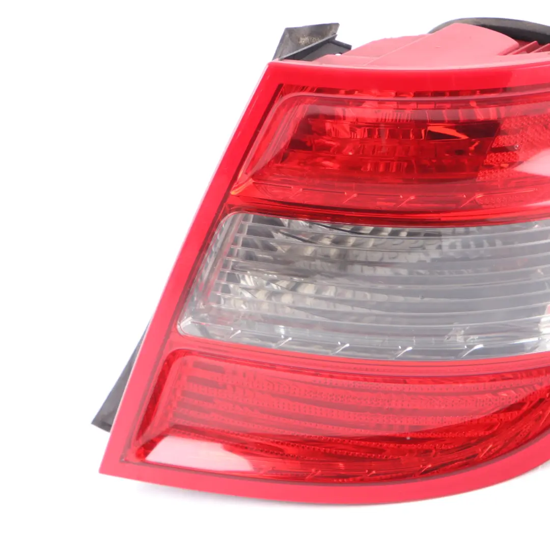 Mercedes S204 Lampa Tylna Prawa Światło Panelu Bocznego - SKU A2048203864 - Numer Części A2048203864