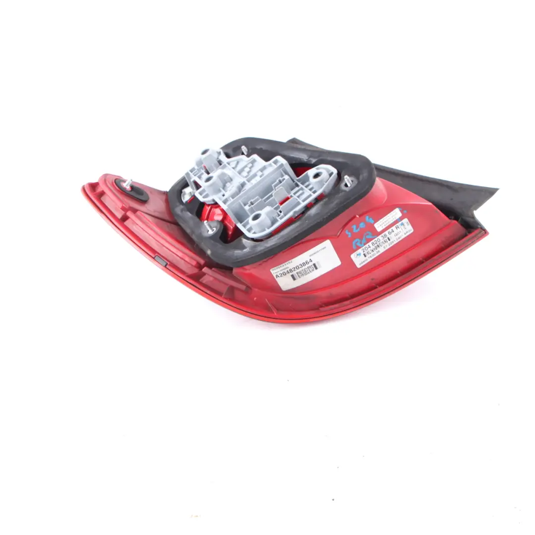 Luz Trasera Mercedes S204 Wagon Derecha Luz Trasera Panel Lateral para con número de pieza A2048203864 Luz Trasera Mercedes S204 Wagon Derecha Luz Trasera Panel Lateral - SKU A2048203864 - Número de pieza A2048203864