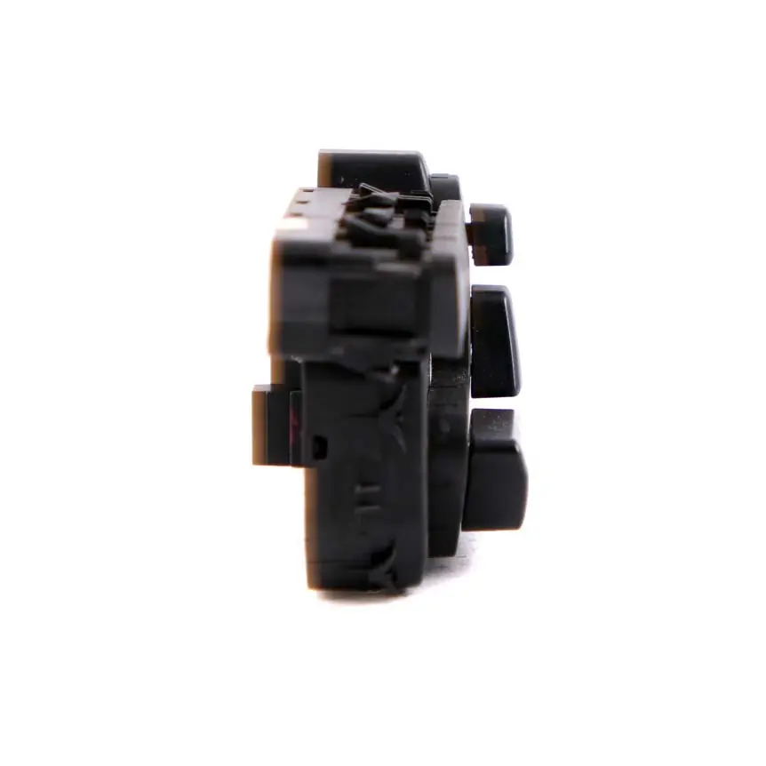Mercedes-Benz W204 Front Right O/S Driver's Seat Switch Control Unit to with Part number A2048204210 Mercedes-Benz W204 Front Right O/S Driver's Seat Switch Control Unit - SKU A2048204210 - Part number A2048204210