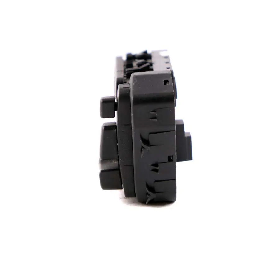 Mercedes-Benz W204 Front Right O/S Driver's Seat Switch Control Unit to with Part number A2048204210 Mercedes-Benz W204 Front Right O/S Driver's Seat Switch Control Unit - SKU A2048204210 - Part number A2048204210