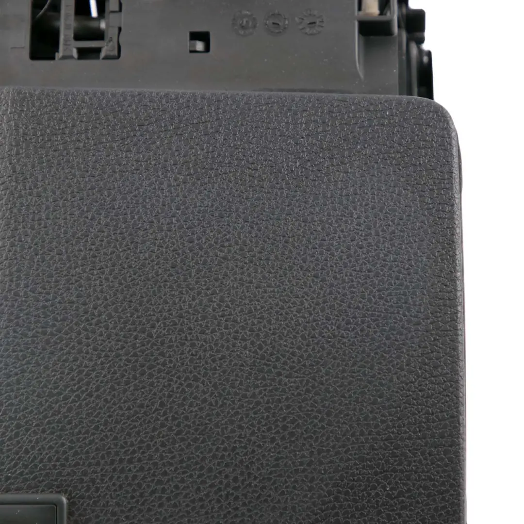 cruscotto Monitor del display centrale navigazione sul cruscotto per Mercedes W204 con numero di parte A2048204697 Mercedes W204 cruscotto Monitor del display centrale navigazione sul cruscotto - SKU A2048204697 - Numero di parte A2048204697