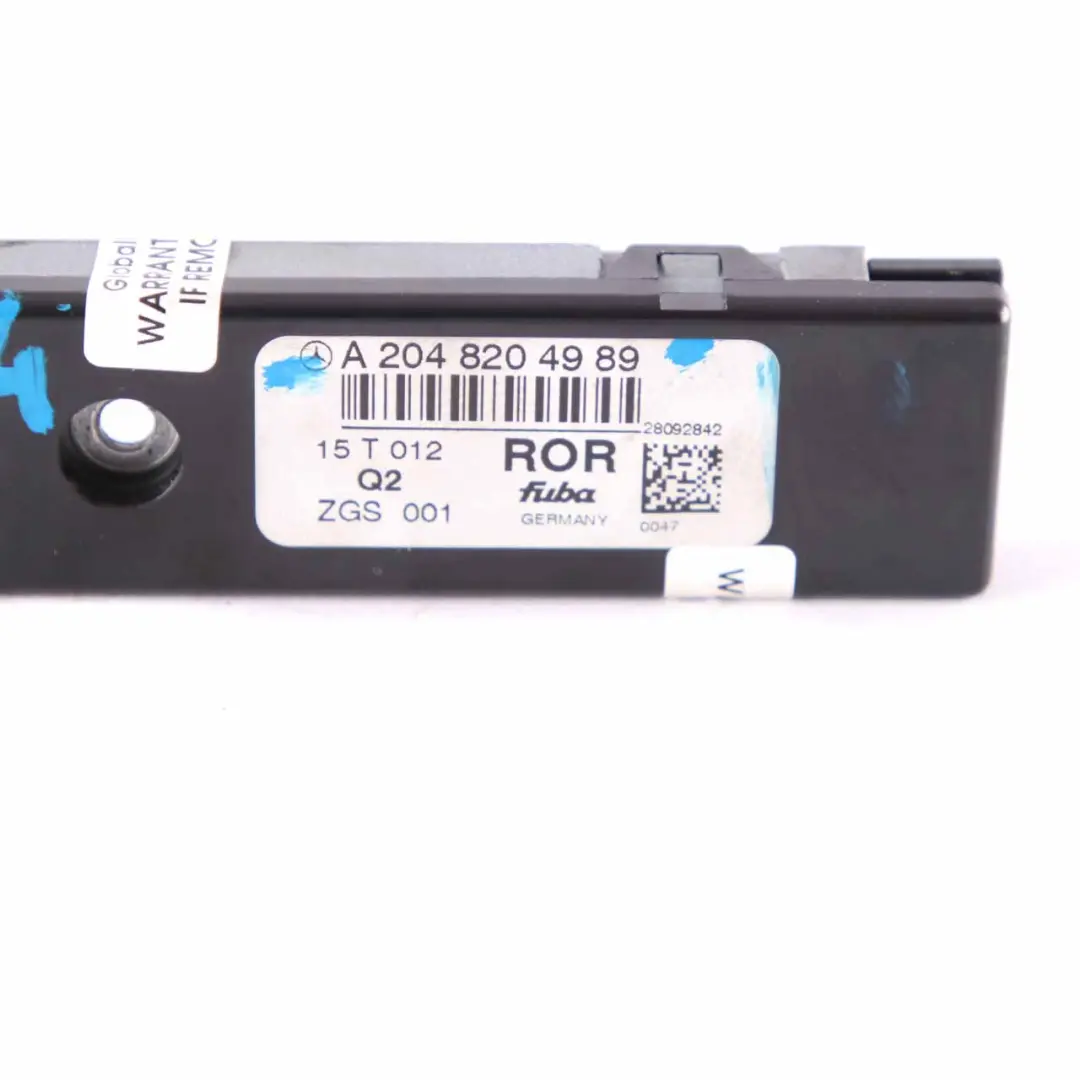 Wzmacniacz Antenowy Anteny do Mercedes S204 o numerze A2048204989 Mercedes S204 Wzmacniacz Antenowy Anteny - SKU A2048204989 - Numer Części A2048204989