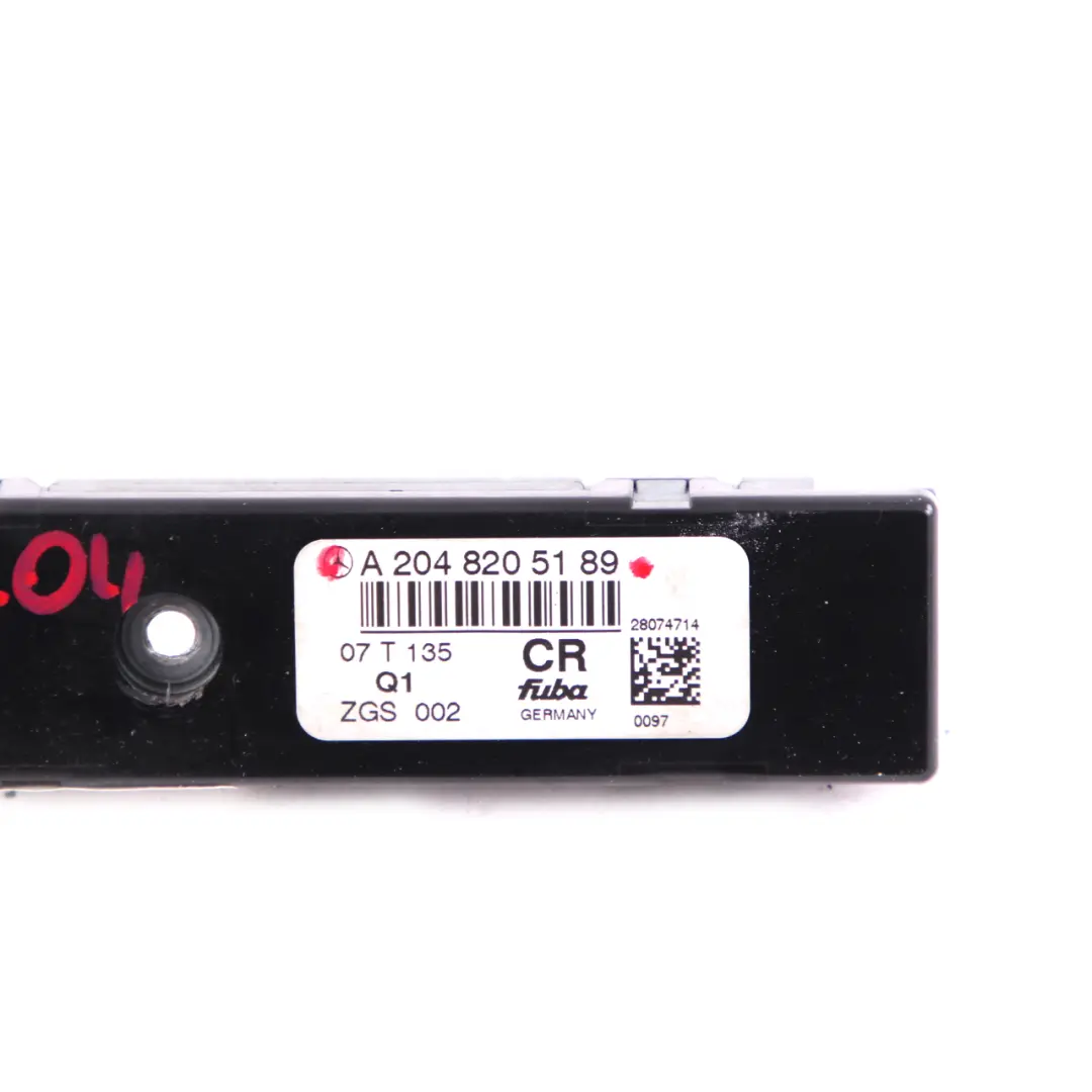 Mercedes-Benz W204 Unité d'amplification de l'antenne pour à propos du numéro de pièce A2048205189 Mercedes-Benz W204 Unité d'amplification de l'antenne - SKU A2048205189 - Numéro de pièce A2048205189