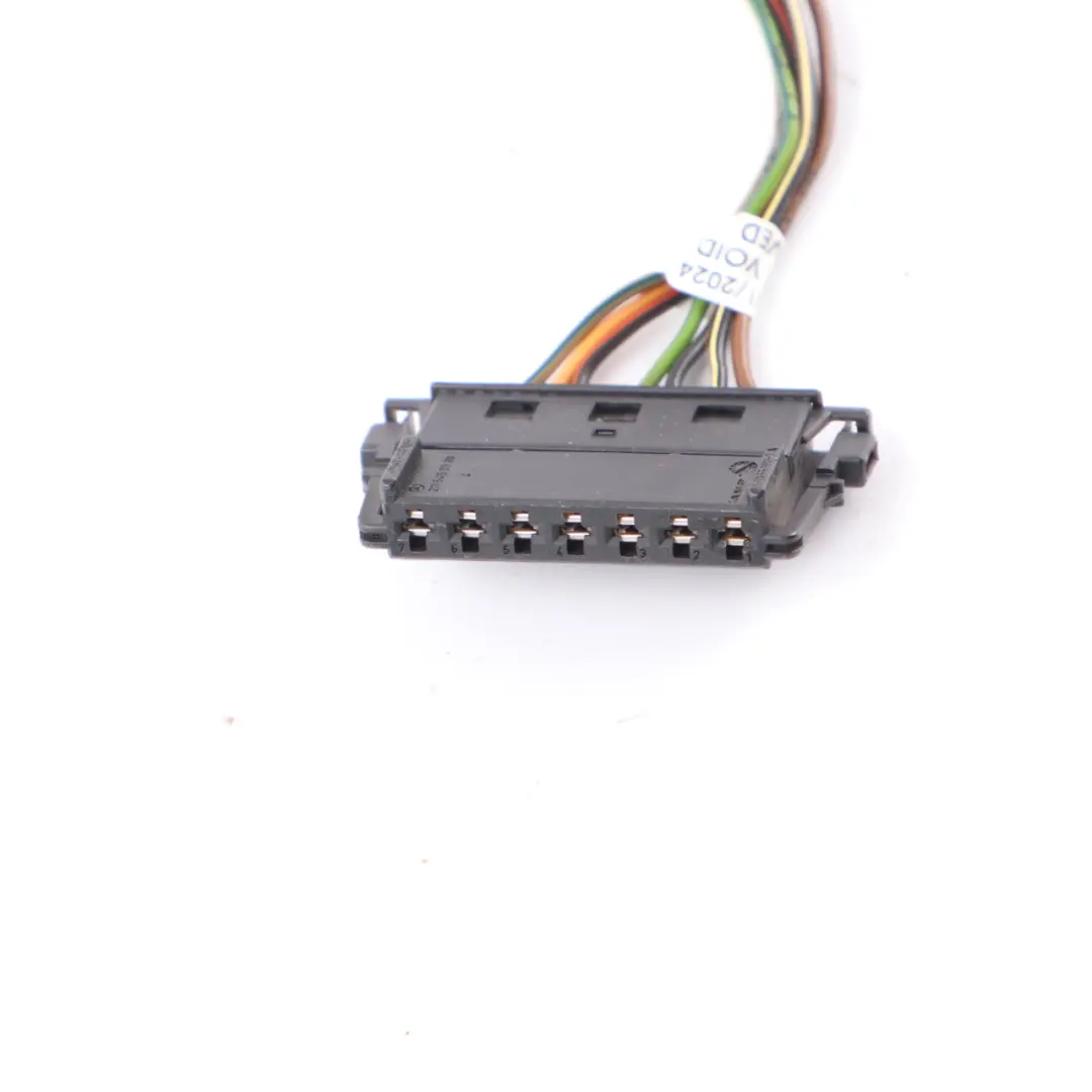 Mercedes W204 Sedán Luz Trasera Izquierda Enchufe Cableado A2115450328 - SKU A2048205464-2 - Número de pieza A2048205464