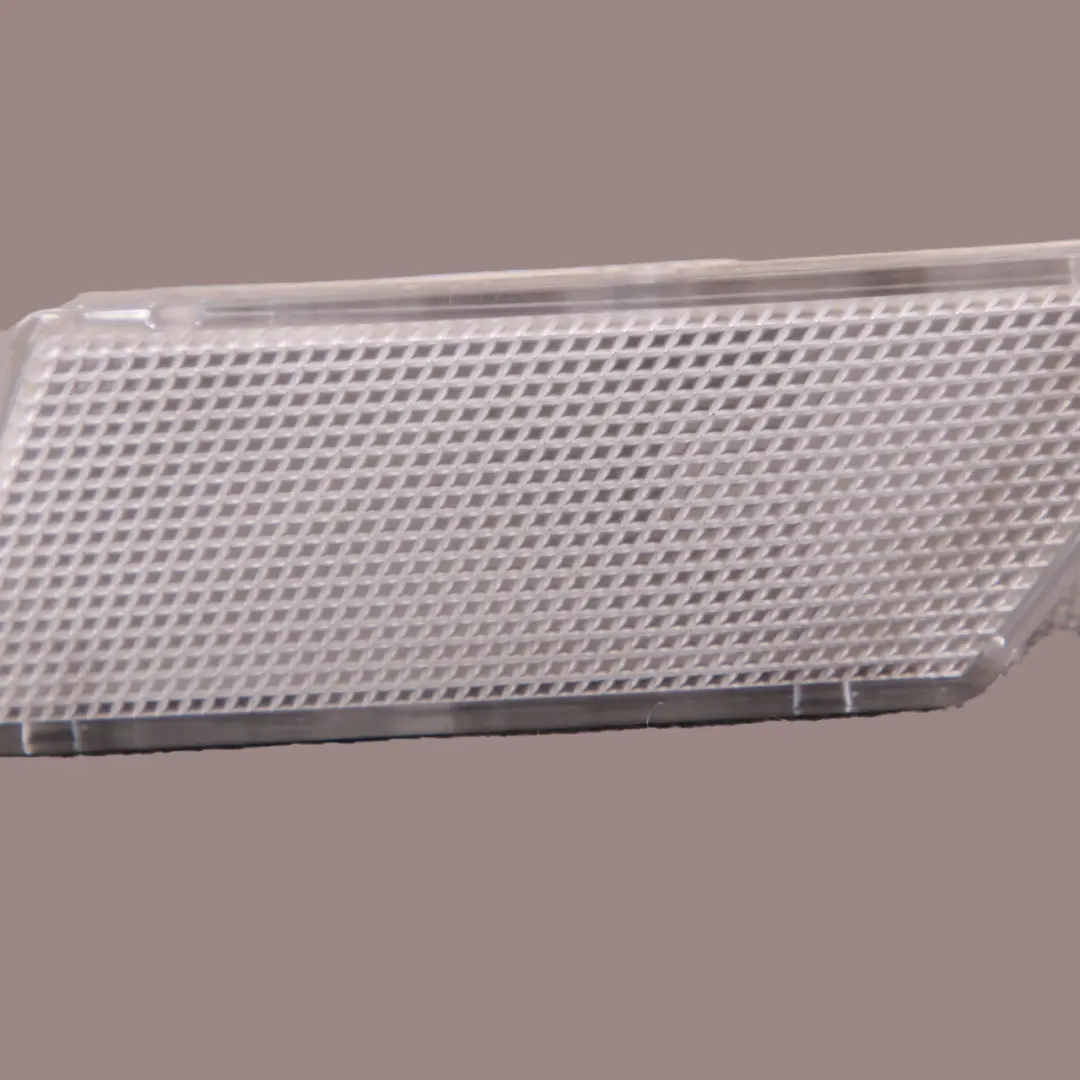 Lampada Luce Interna Montante D Posteriore Sinistro per Mercedes S204 con numero di parte A2048205501 Mercedes S204 Lampada Luce Interna Montante D Posteriore Sinistro - SKU A2048205501 - Numero di parte A2048205501