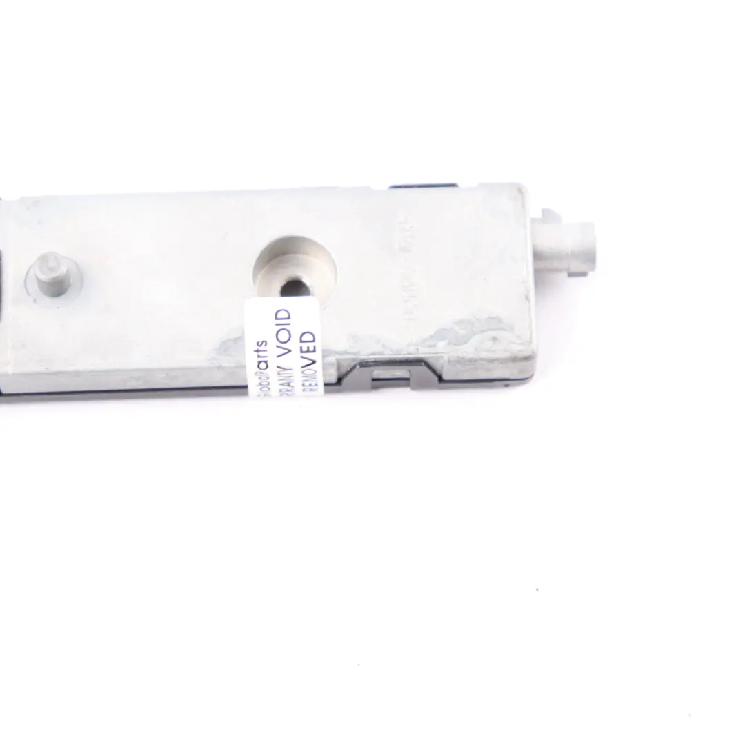 Antenna Amplifier Aerial Module Rear Right Top pour Mercedes S204 à propos du numéro de pièce A2048205589 Mercedes S204 Antenna Amplifier Aerial Module Rear Right Top - SKU A2048205589 - Numéro de pièce A2048205589