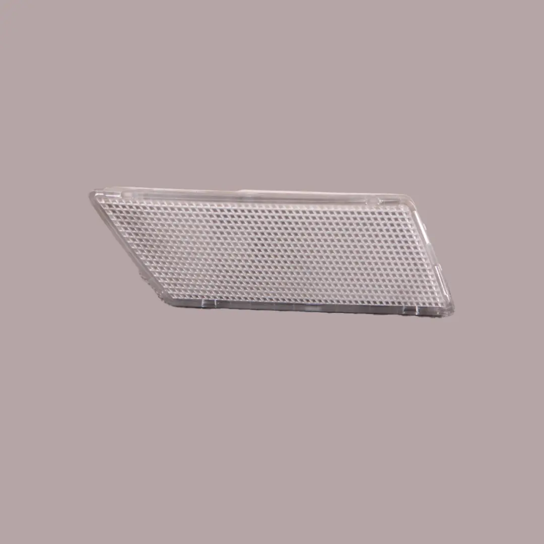 Mercedes W210 W211 W212 Illuminazione Interna Fanale A2108204001 - SKU A2048205601 - Numero di parte A2048205601